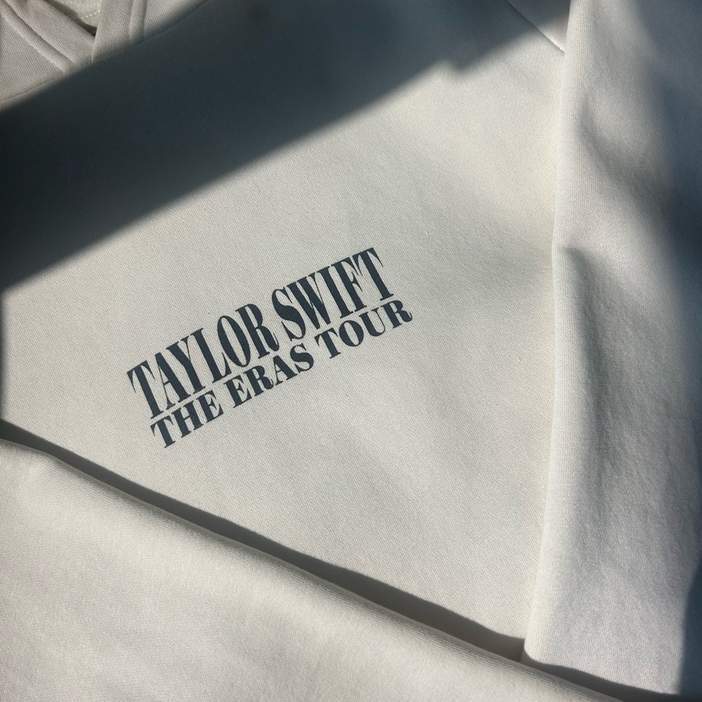 Taylor Swift White Sweatshirt